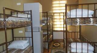 Гостиница Слобода  Балаклава Кровать в общем номере для мужчин и женщин с 8 кроватями-3